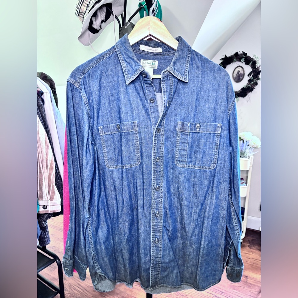 LL Bean Blue Demin Bottom-Down Shirt